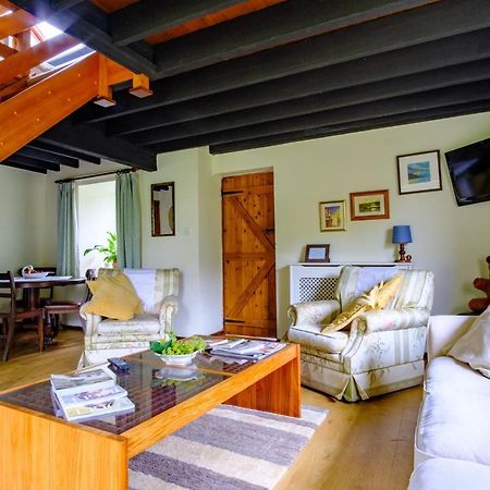 Lakeside Cottage Кармартен Экстерьер фото